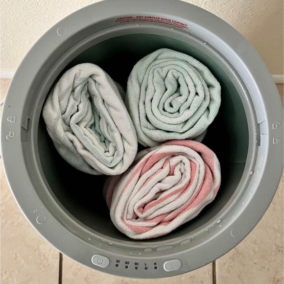 20 L Towel warmer with faux wood handle - Picture 5 of 6